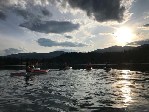 Lodge Across The Creek Cabins