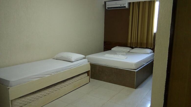 Hotel Uzi Praia