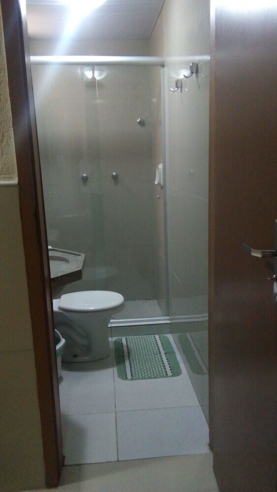 Hotel Uzi Praia