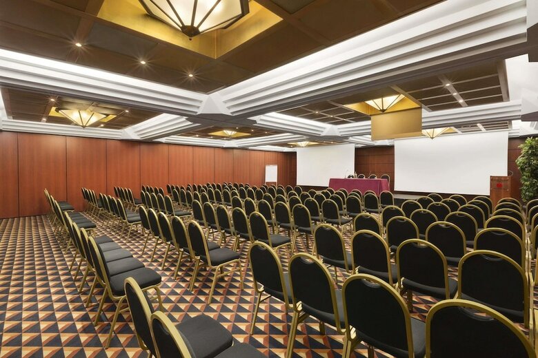 Hotel Ramada Naples