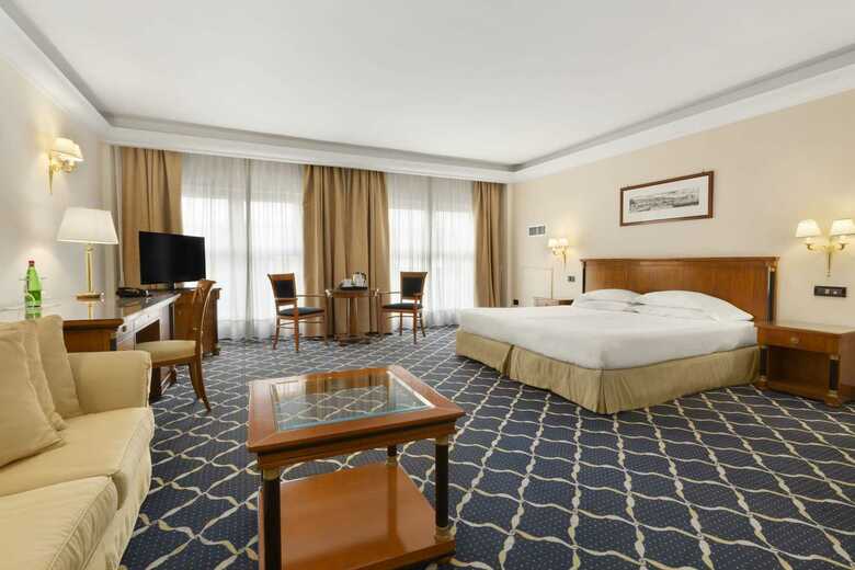 Hotel Ramada Naples