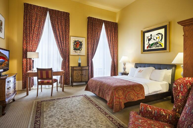 Lhotel