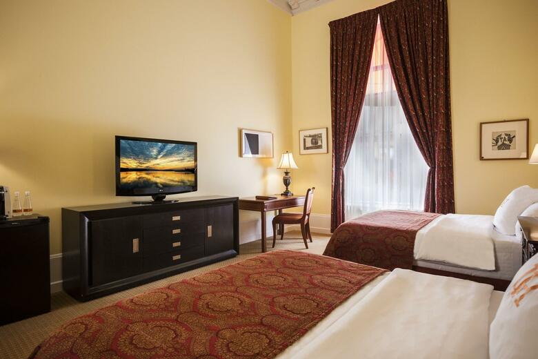 Lhotel