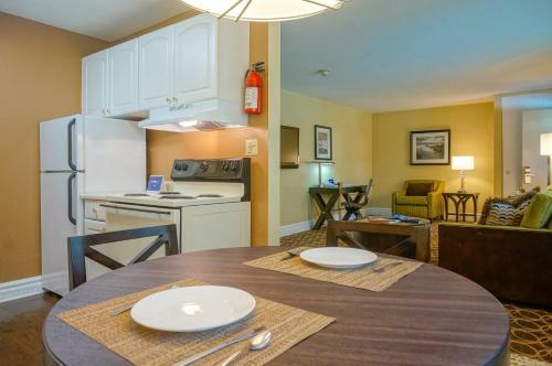 Marin Suites Hotel