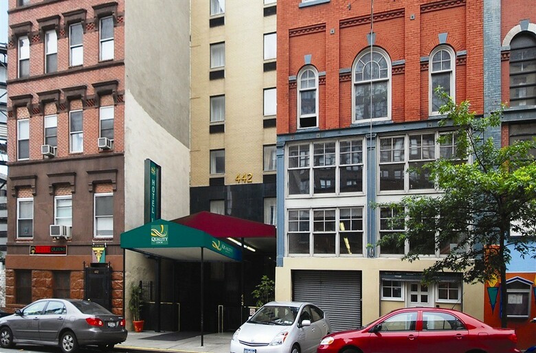Hudson River Hotel