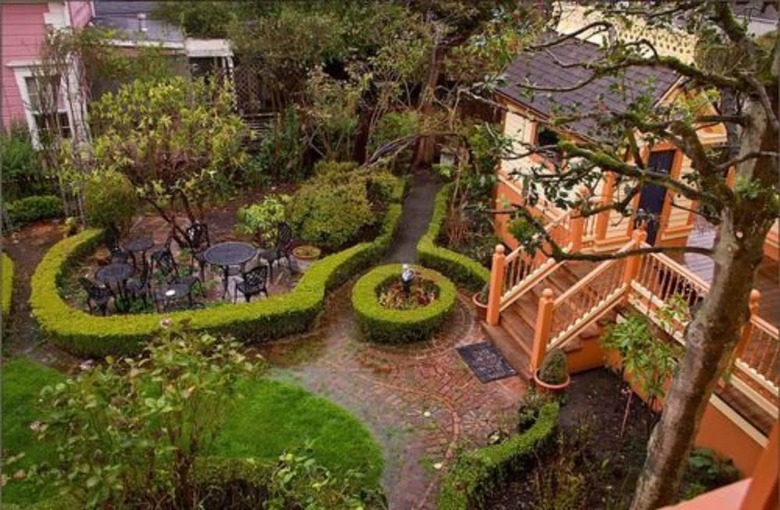 Bed & Breakfast Gingerbread Mansion Inn
