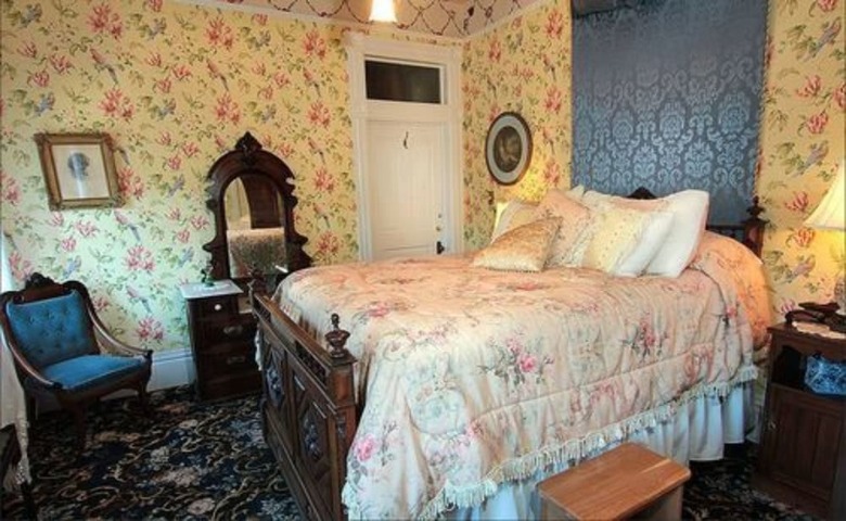 Bed & Breakfast Gingerbread Mansion Inn