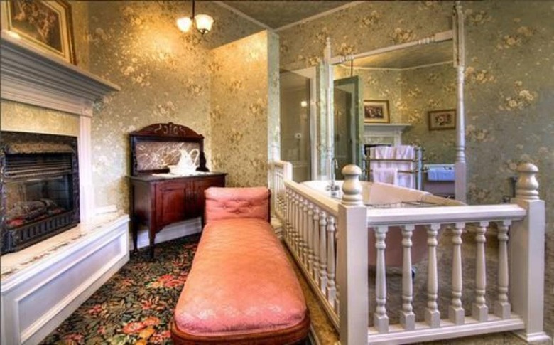 Bed & Breakfast Gingerbread Mansion Inn