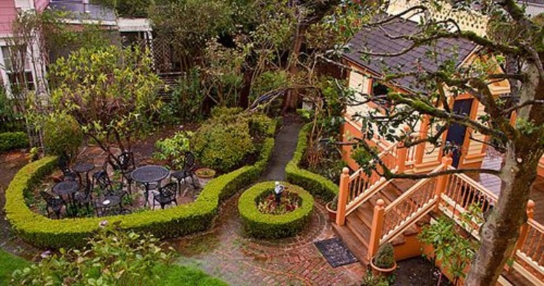 Bed & Breakfast Gingerbread Mansion Inn