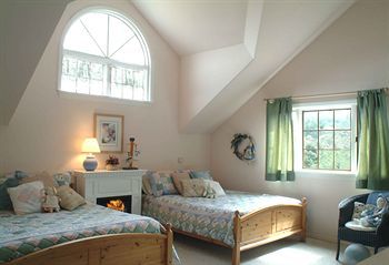 Tucker Peak Lodge