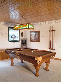 Tucker Peak Lodge