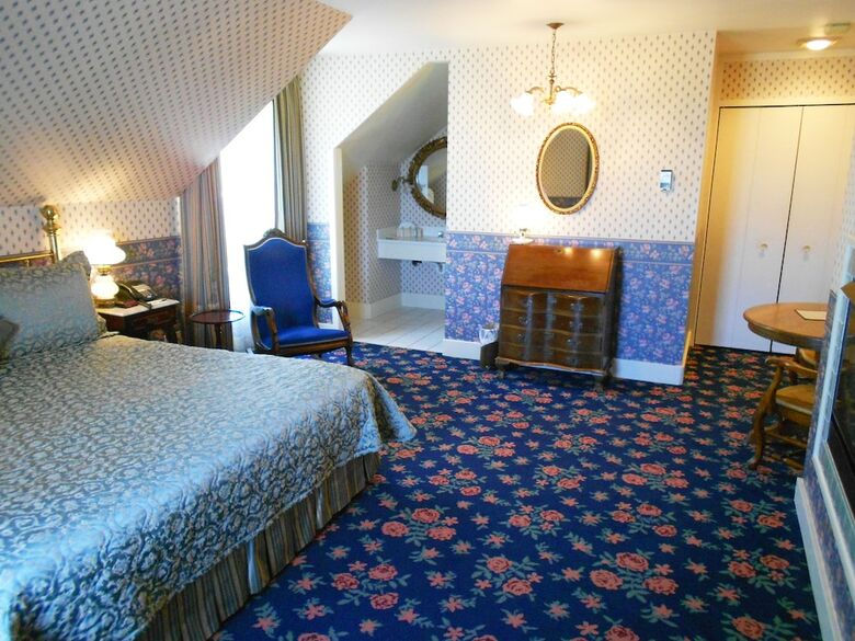 Posada Hill House Inn