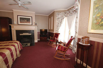 Posada Tara Manor Inn