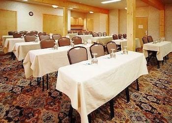 Hotel Comfort Suites Golden West On Evergreen Parkway