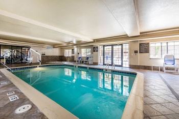 Hotel Comfort Suites Golden West On Evergreen Parkway