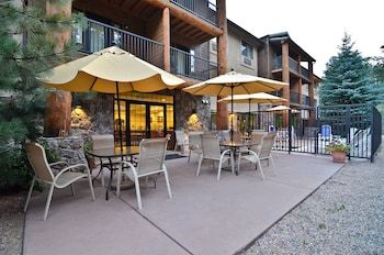 Hotel Comfort Suites Golden West On Evergreen Parkway