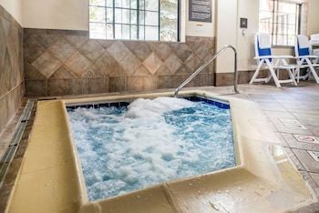 Hotel Comfort Suites Golden West On Evergreen Parkway