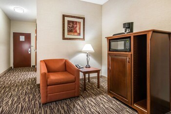 Hotel Comfort Suites Golden West On Evergreen Parkway