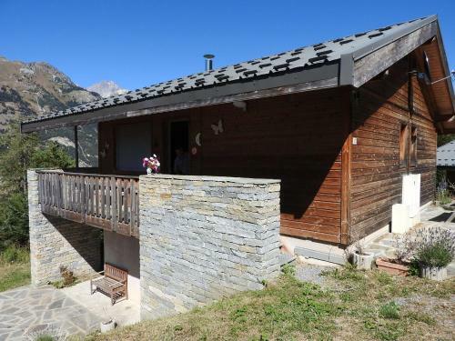 Cosy Chalet In La Norma For Families
