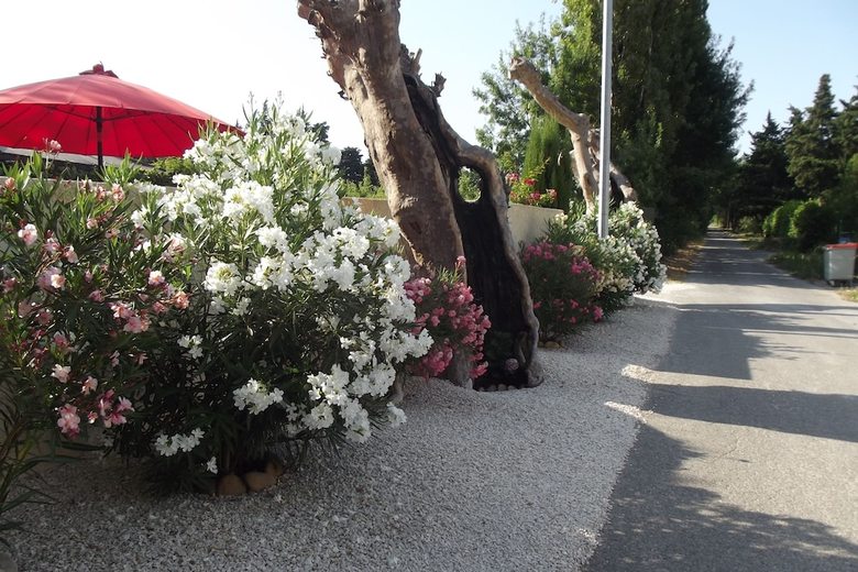 Bed & Breakfast Mas De La Coucourde