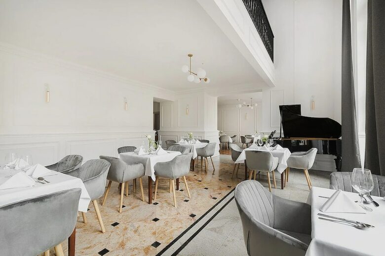 Ibb Grand Hotel Lublinianka