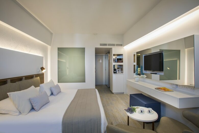 Hotel Lordos Beach
