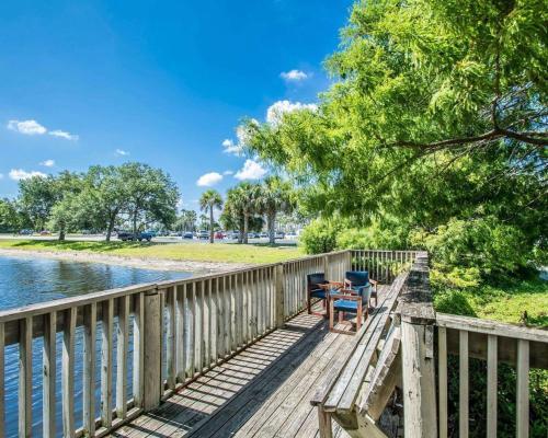 Hotel Suburban Extended Stay