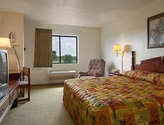 Hotel Super 8 Dekalb Il
