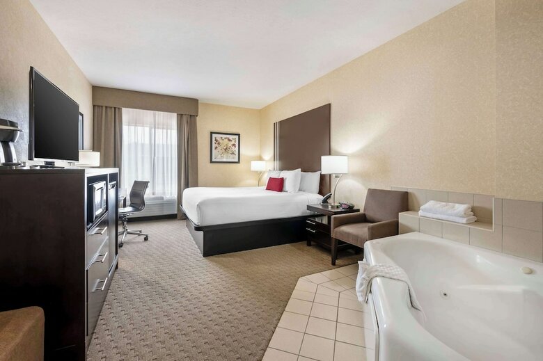 Hotel Best Western Plus Howe Inn
