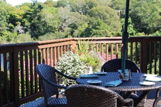Posada Coonamessett Inn