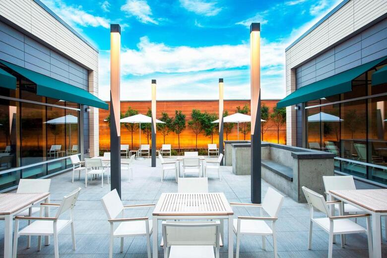 Hotel Element Boston Seaport