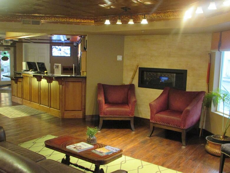 Hotel Historian Inn
