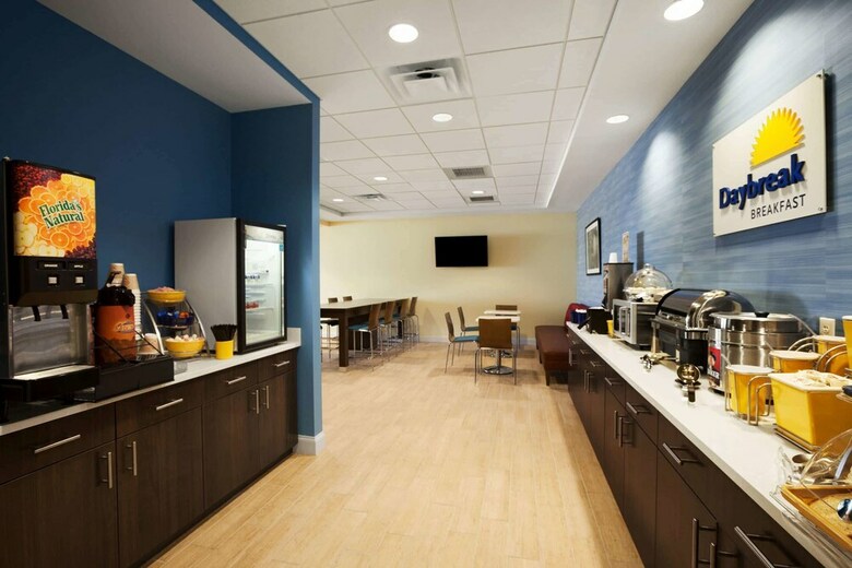 Hotel Days Inn & Suites Altoona