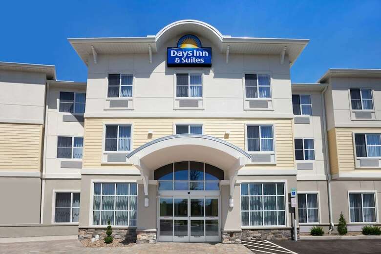 Hotel Days Inn & Suites Altoona