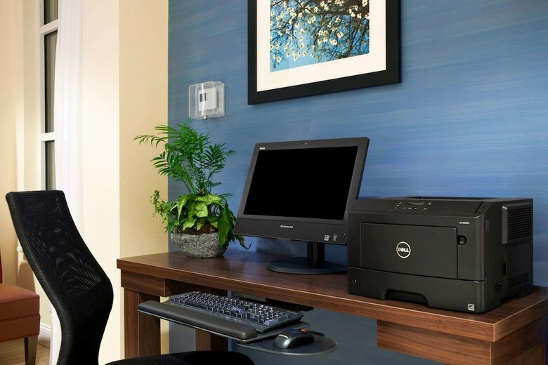 Hotel Days Inn & Suites Altoona