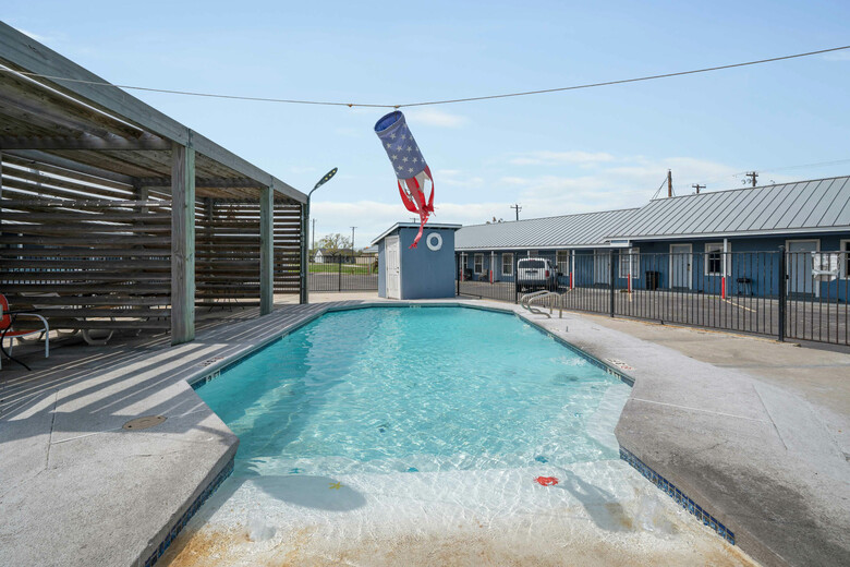 Sea View Motel