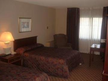 Clarion Hotel Detroit Metro Airport