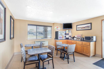 Hotel Super 8 Motel - Richlands/claypool Hill Area