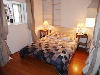 Apartments - Into Paris