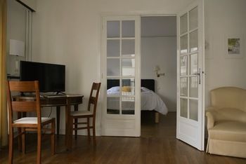 Apartments - Into Paris