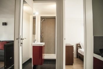 Apartments - Into Paris