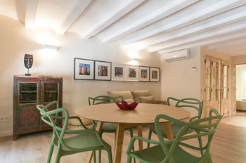 Apartamento Trivao Suites Sant Antoni Market