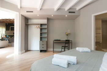 Apartamento Trivao Suites Sant Antoni Market