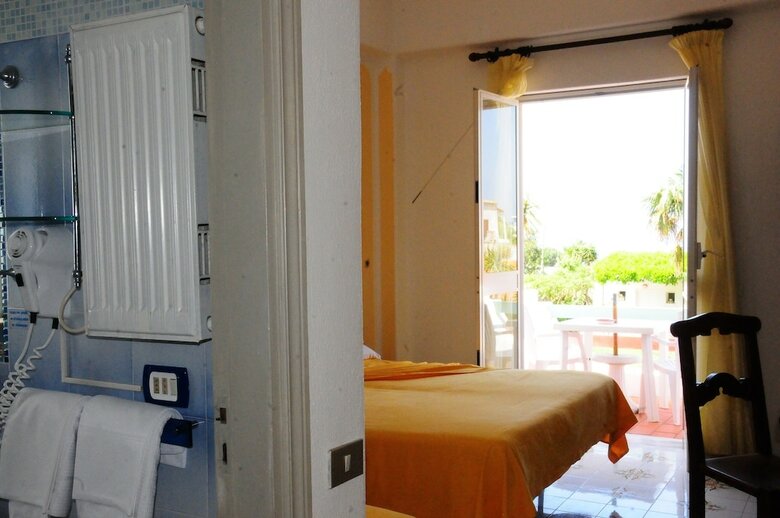 Hotel Corona