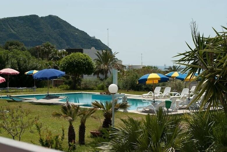 Hotel Corona