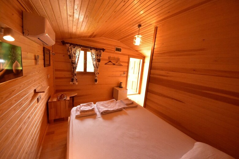 Lemon Garden Lodge