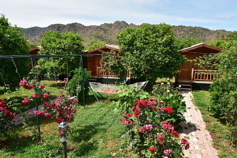Lemon Garden Lodge