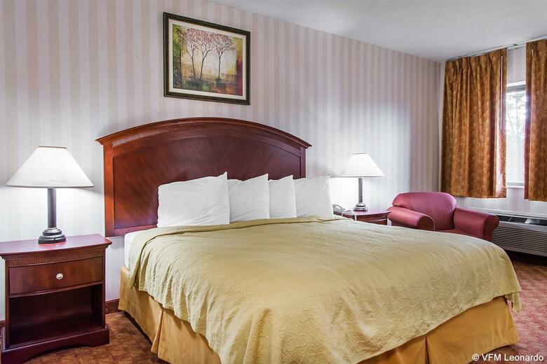 Hotel Quality Inn & Suites