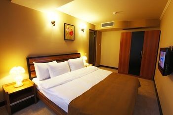 Nairi Hotel