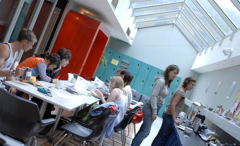 Hostal Base Melbourne St. Kilda